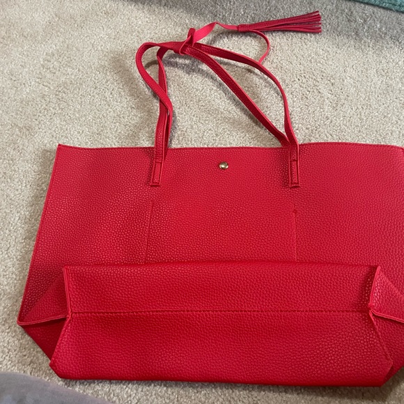 Big red purse - Picture 3 of 5